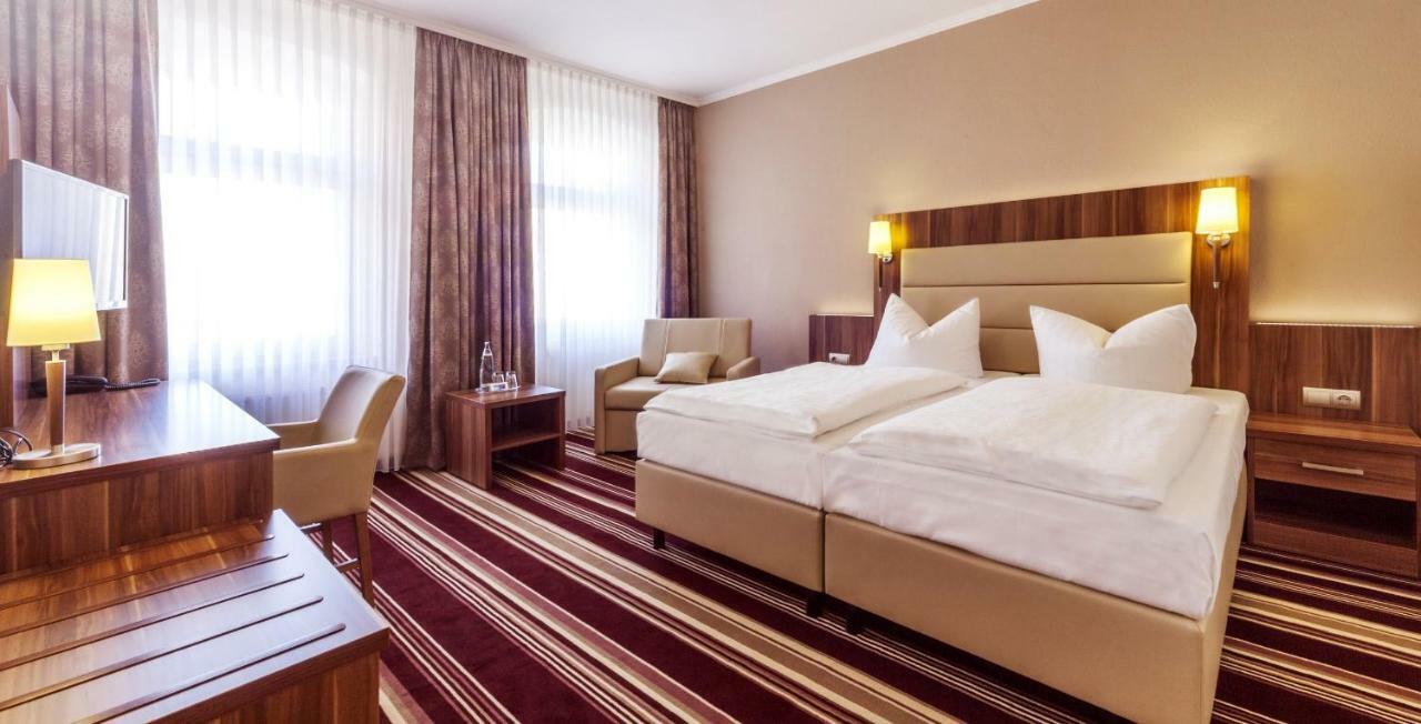 Hotel Burgas Stassfurt Exterior photo